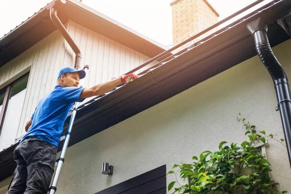 Gutter Cleaning Columbus A Simple Way to Extend Gutter Life
